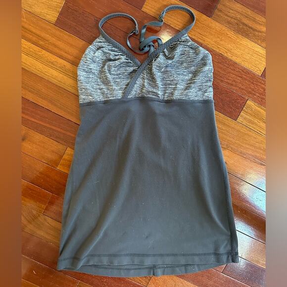 Lululemon Grey Athletic Tank Space Dye Strappy Top Cross Back Size 6 Workout - Picture 2 of 8